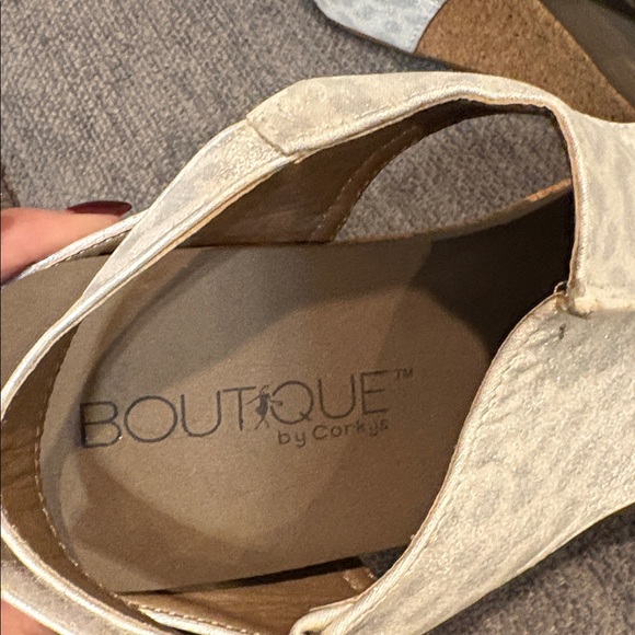 Boutique by Corkys  Leopard Print white Wedge Sandals - Picture 4 of 4